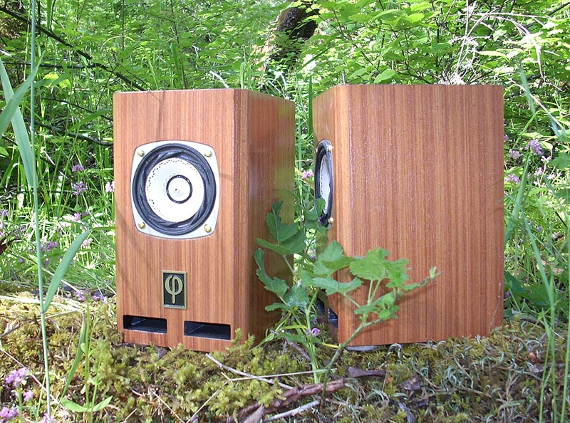 SLM-uFonken-ribbonMahogany.jpg